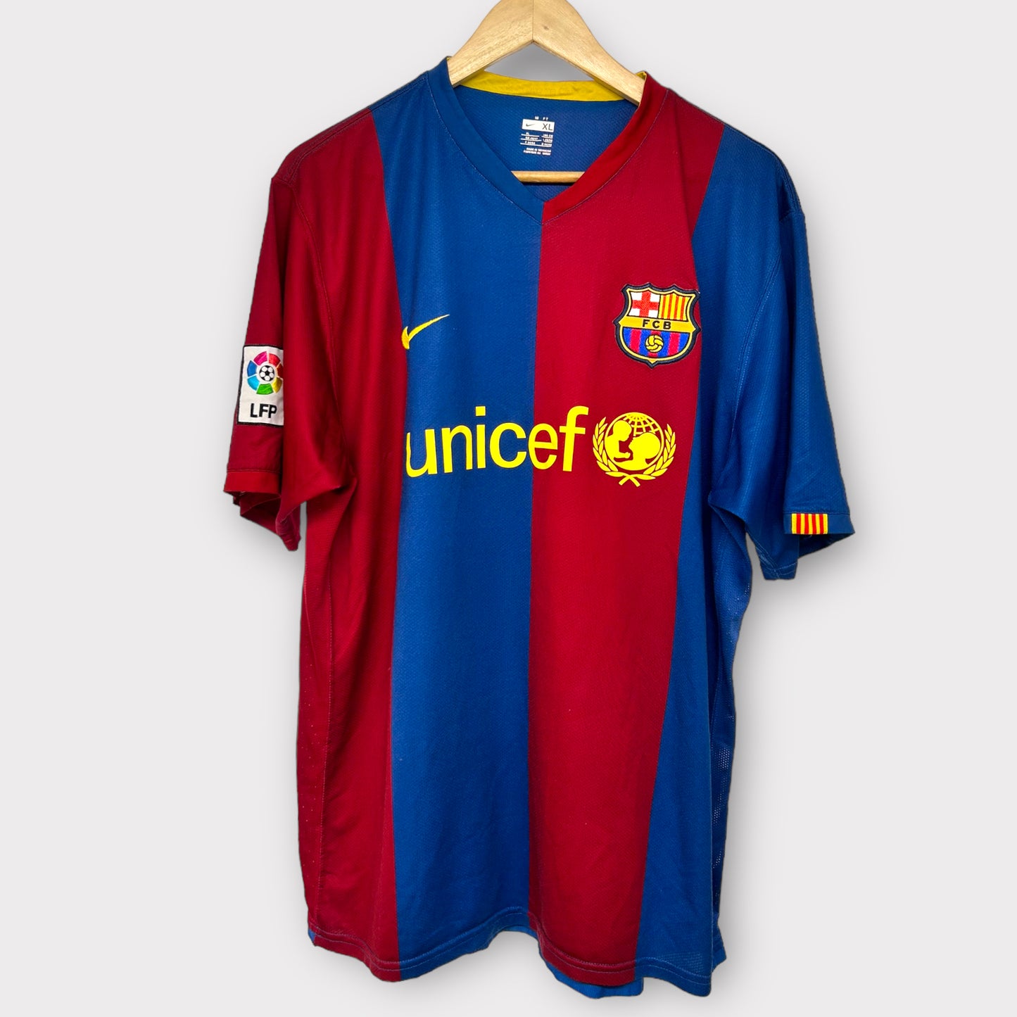 FC Barcelona 2006/07 Home Shirt (XL)