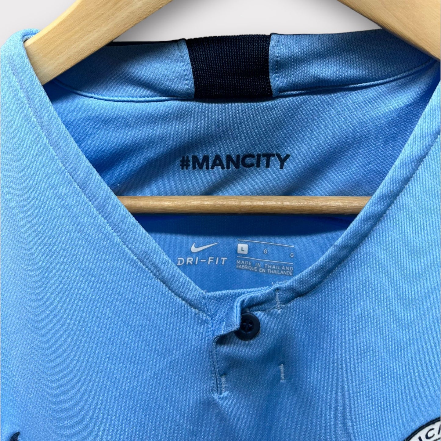 Manchester City 2018/19 Home Shirt (Large)