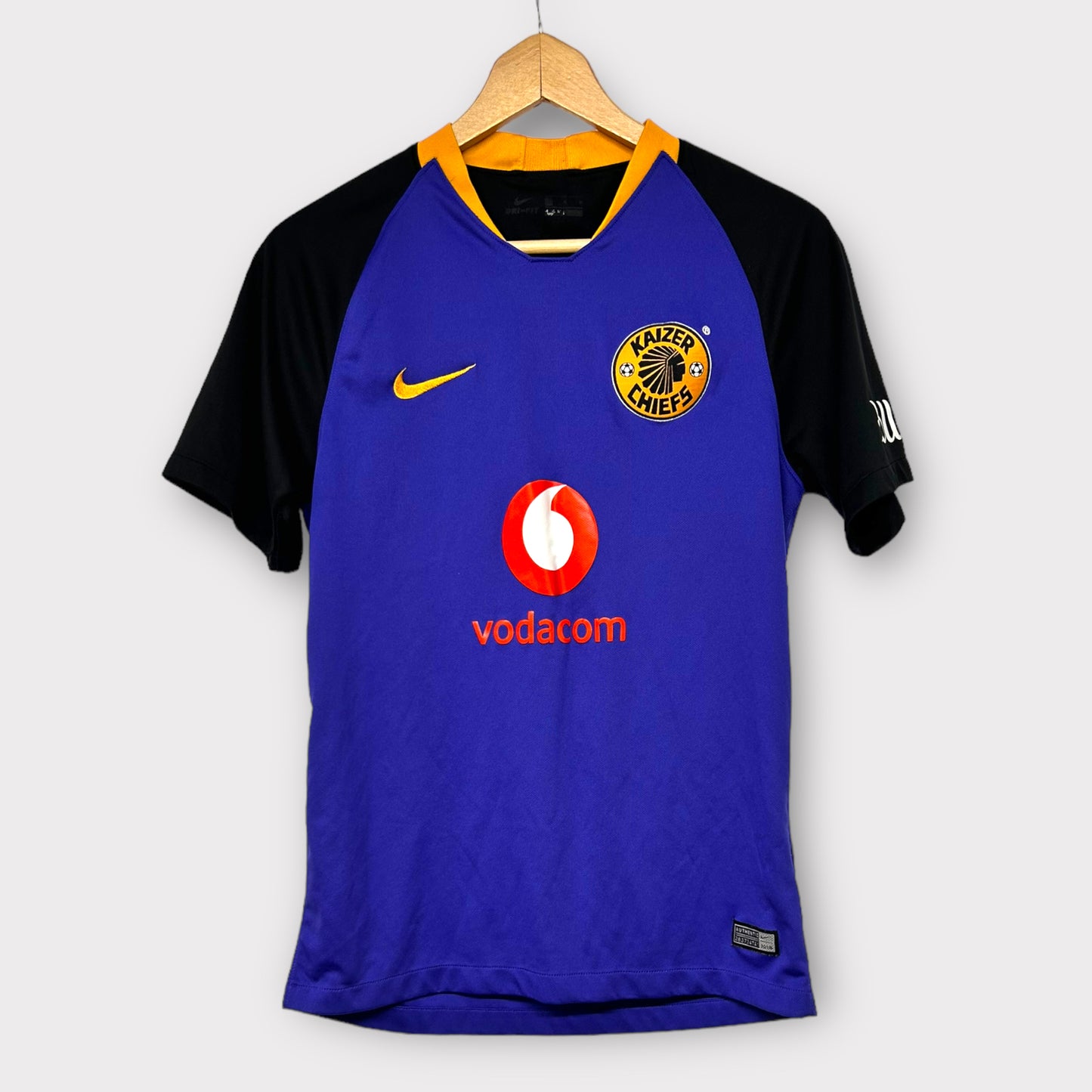 Kaizer Chiefs 2018 Away Shirt (M)